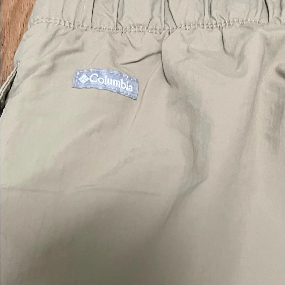 Columbia lightweight breathable